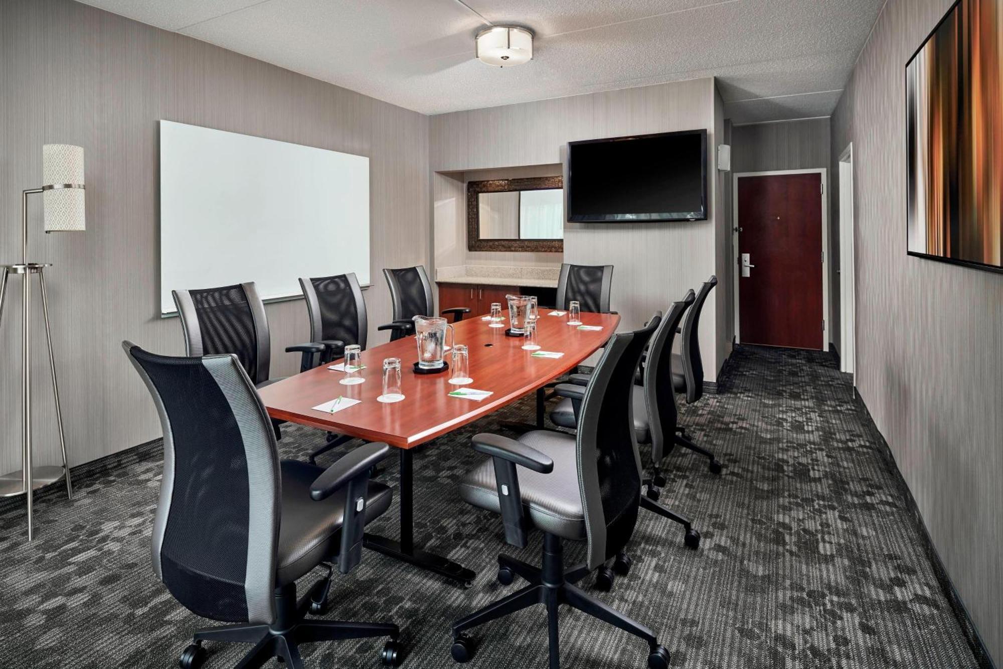 Courtyard By Marriott Baltimore BWI Airport Линтикам Экстерьер фото